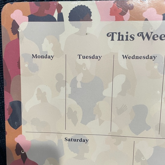 NWT Weekly Desk Pad - Picture 5 of 5